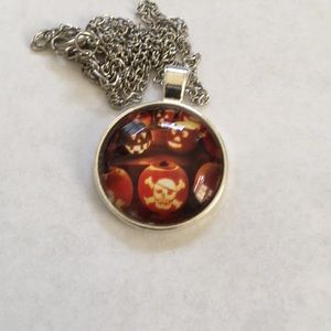 Halloween pendant w necklace.